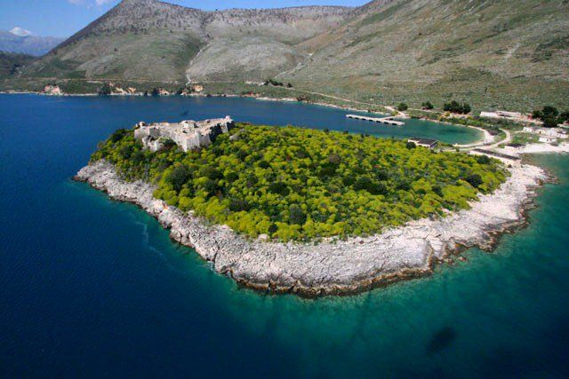 Porto Palerme, Albanie