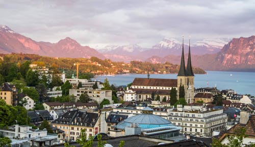 Choses uniques à faire en Suisse pendant votre lune de miel