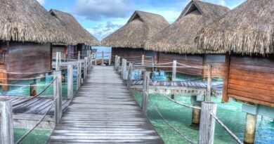 Les stations de lune de miel les plus sexy ( avec bungalow sur l'eau ) à Bora Bora qui conviennent à tous les budgets